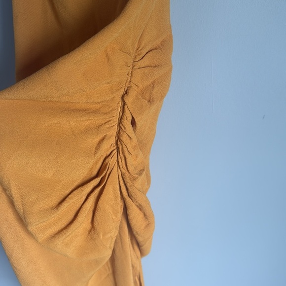 Reformation Mignon Dress in Ochre 0 - Picture 9 of 16